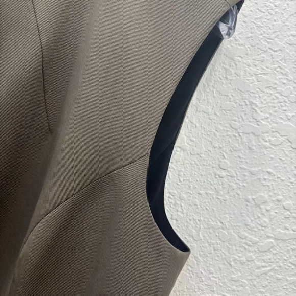 Reformation Lottie Vest - Picture 8 of 9